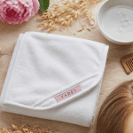 meilleur shampoing cuir chevelu irrité serviette flacons peigne
